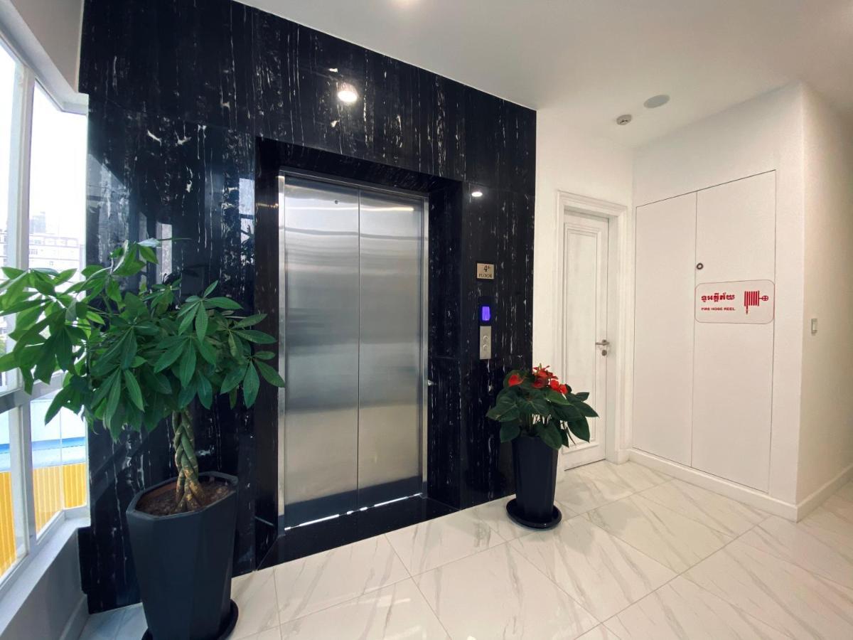 Helen Fin Inn & Apartment Phnom Penh Exterior photo